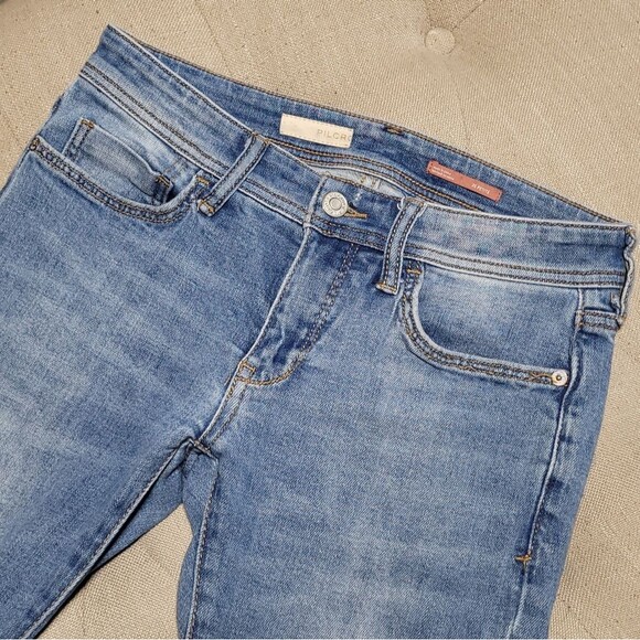 Pilcro Jeans Slim Boyfriend Mid Rise Denim Anthropologie Womens 25P - Picture 2 of 13